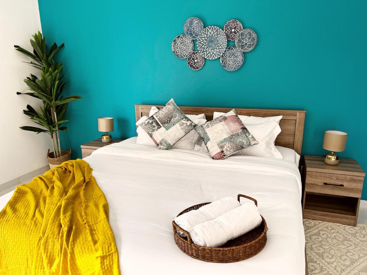 Newly Renovated Marina & Sea View Family Condo Dubai Eksteriør billede