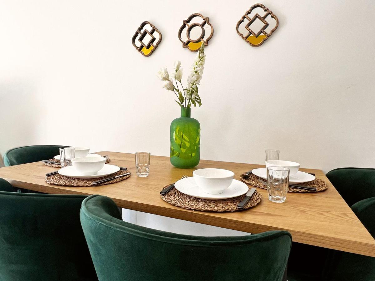 Newly Renovated Marina & Sea View Family Condo Dubai Eksteriør billede