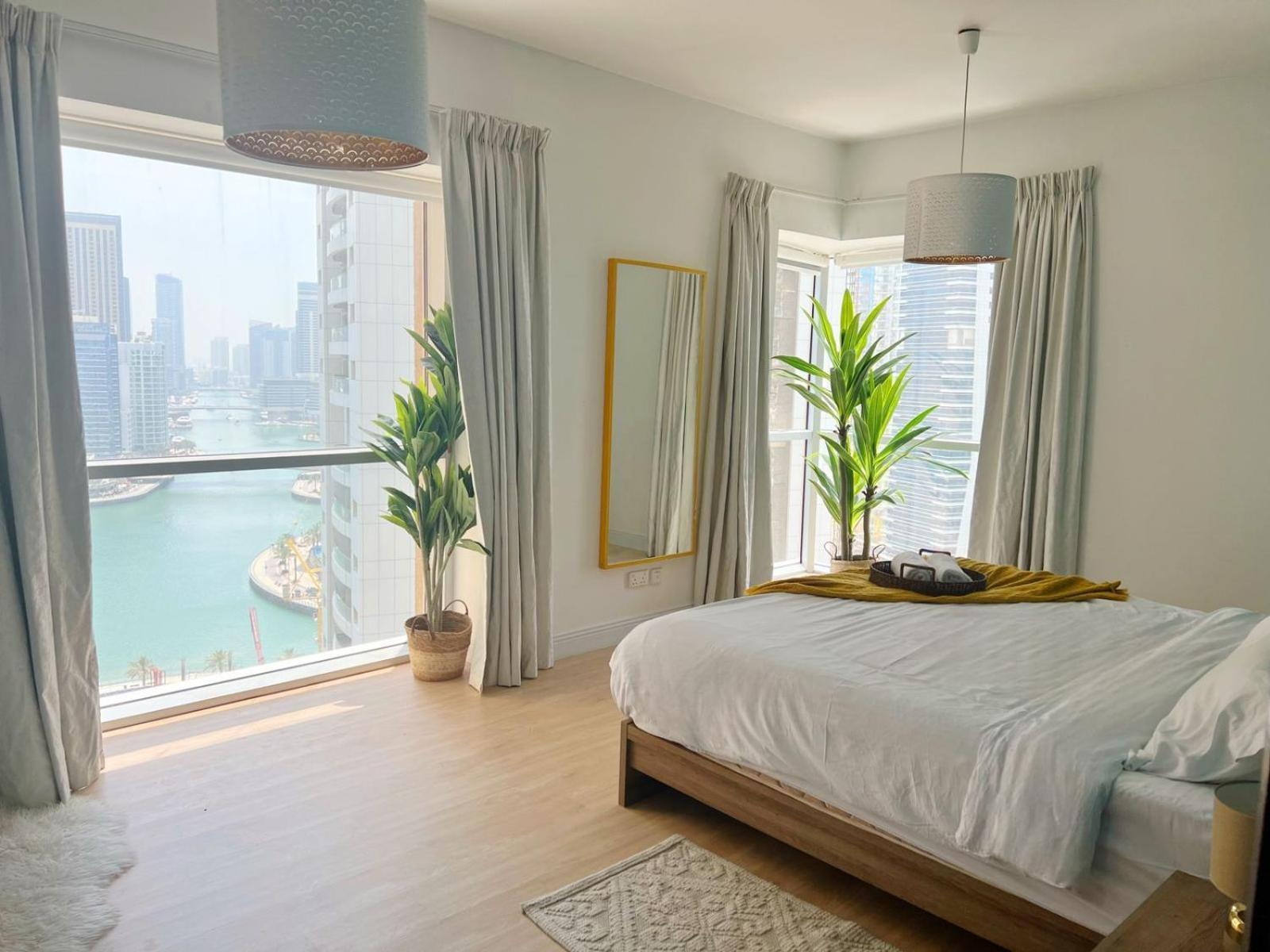 Newly Renovated Marina & Sea View Family Condo Dubai Eksteriør billede